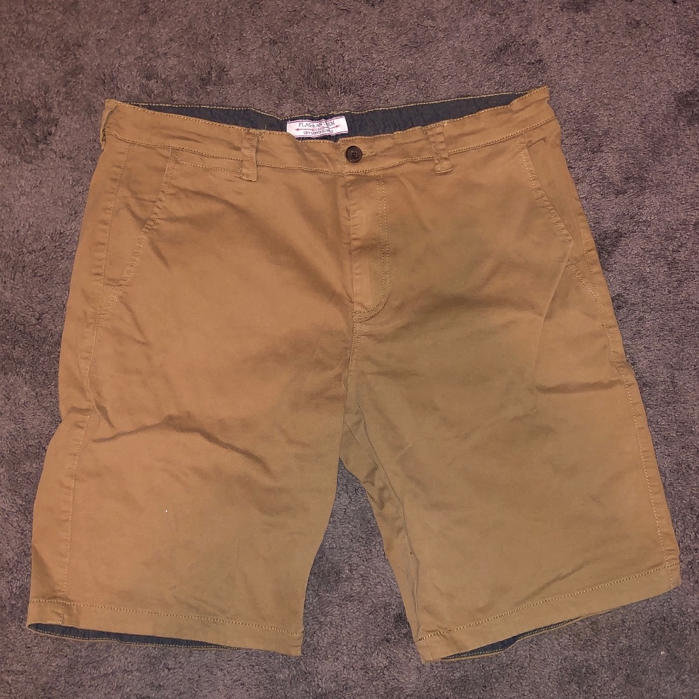 Khaki shorts
